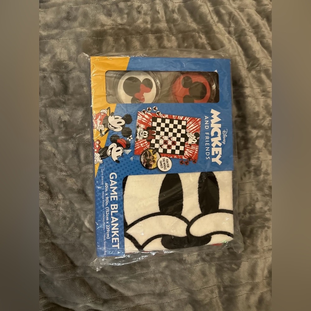 Brand New Disney Mickey and‎ Friends Checkers Game Blanket